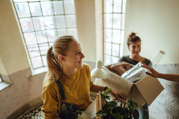 Students moving into accommodation