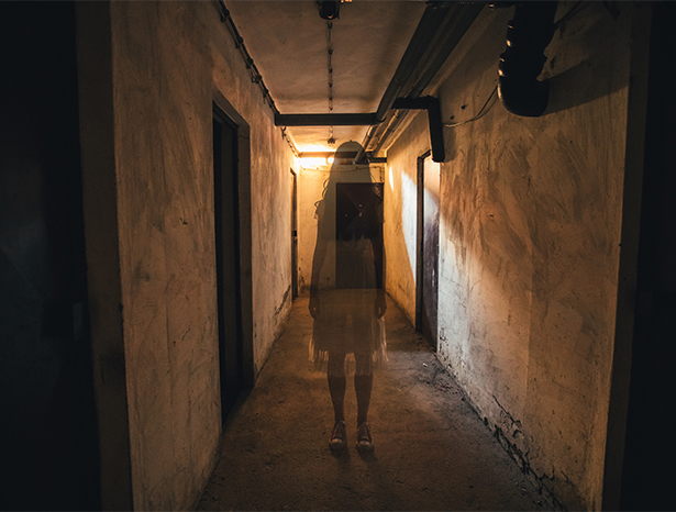 Girl in horror movie