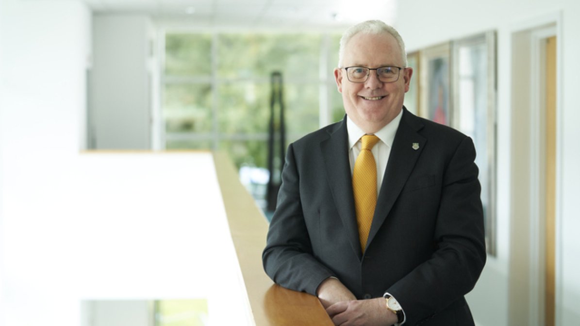 Head shot of Professor Sir Gerry McCormac FRSE, FSA, FRSA, FHEA, Principal and Vice-Chancellor, University of Stirling 
