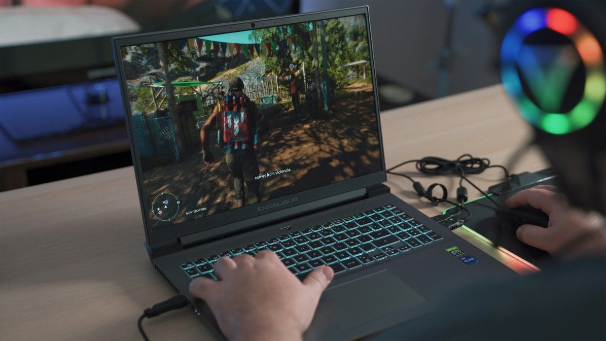 Laptop gaming Gaming on laptop