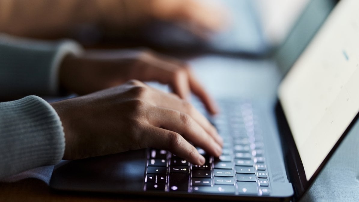 laptop typing